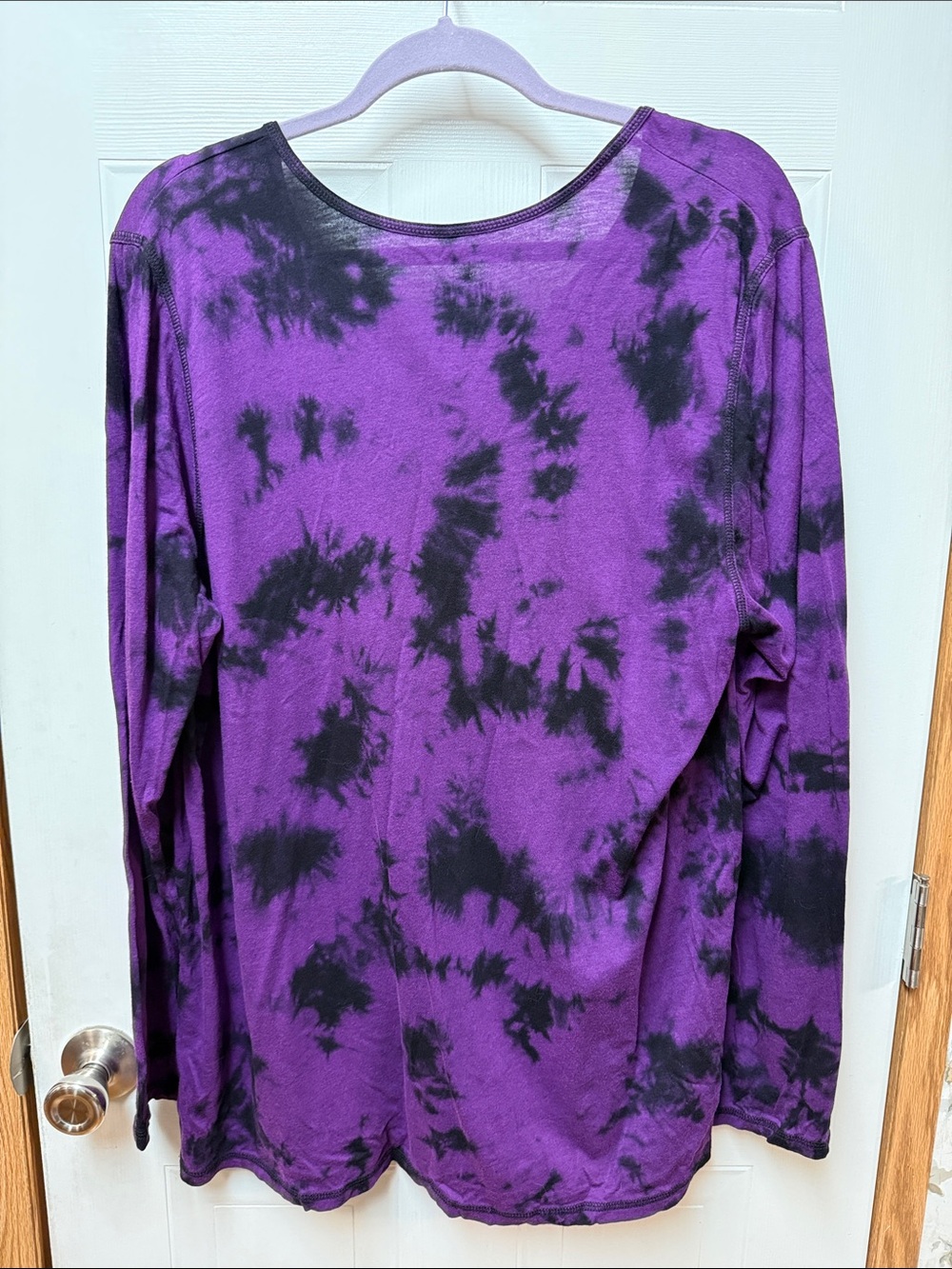 TORRID Disney Villains Maleficent Dragon Tie-Dye Long Sleeve Top Plus Size - Picture 4 of 4